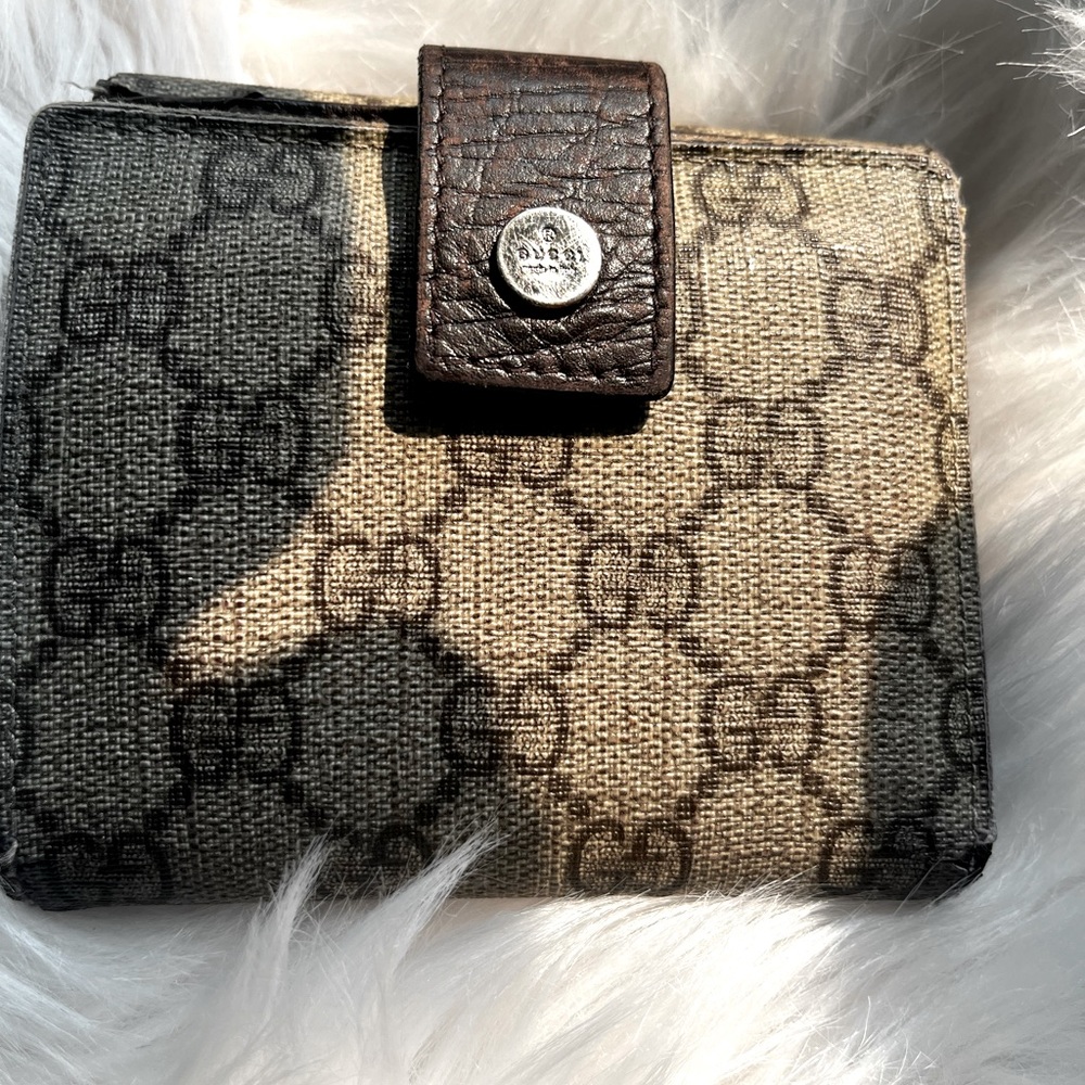 Gucci classic wallet